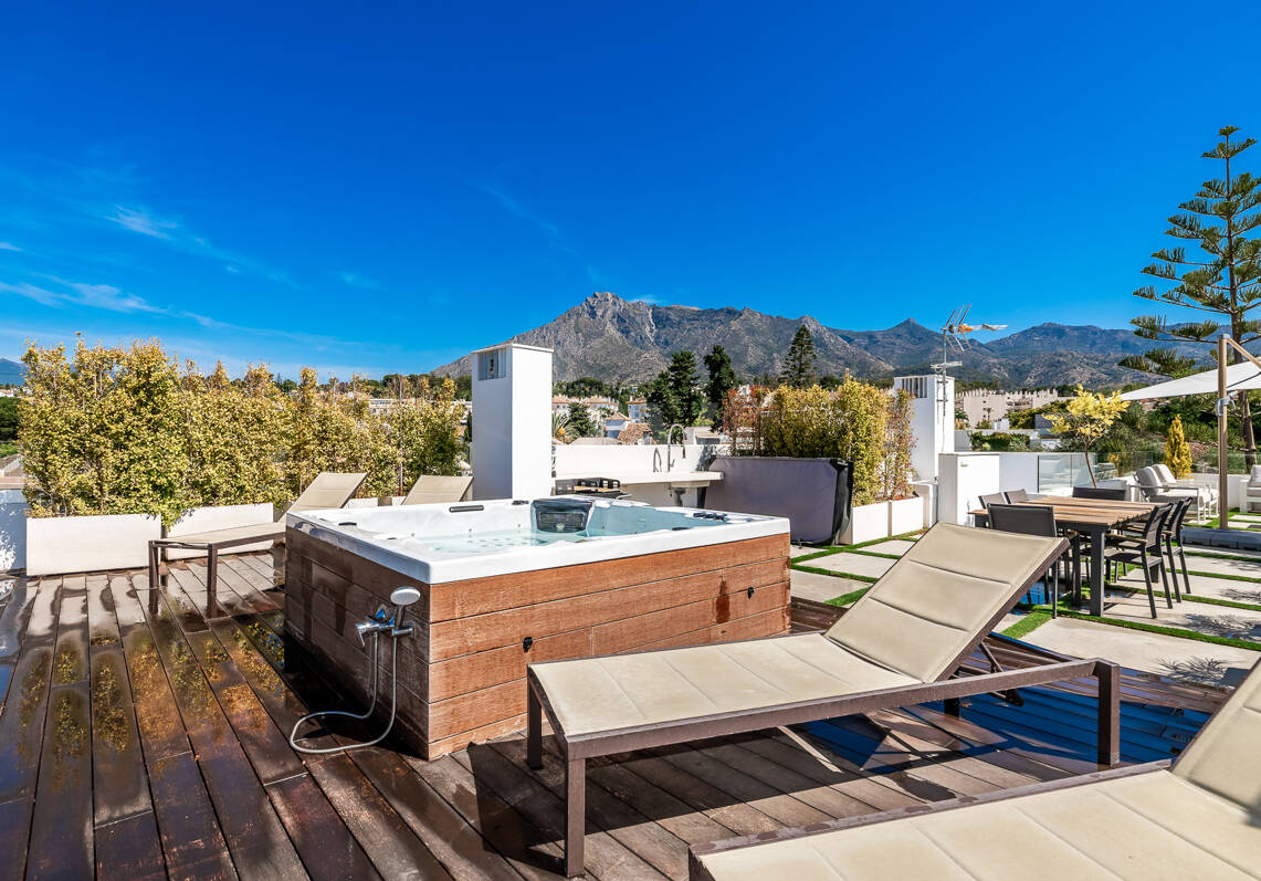 Luxurious and Eco-Friendly Contemporary Home in Casablanca, Marbella