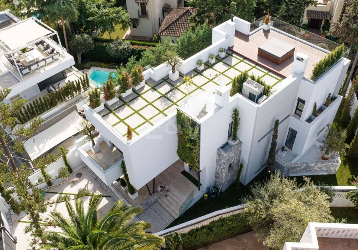 Luxurious and Eco-Friendly Contemporary Home in Casablanca, Marbella