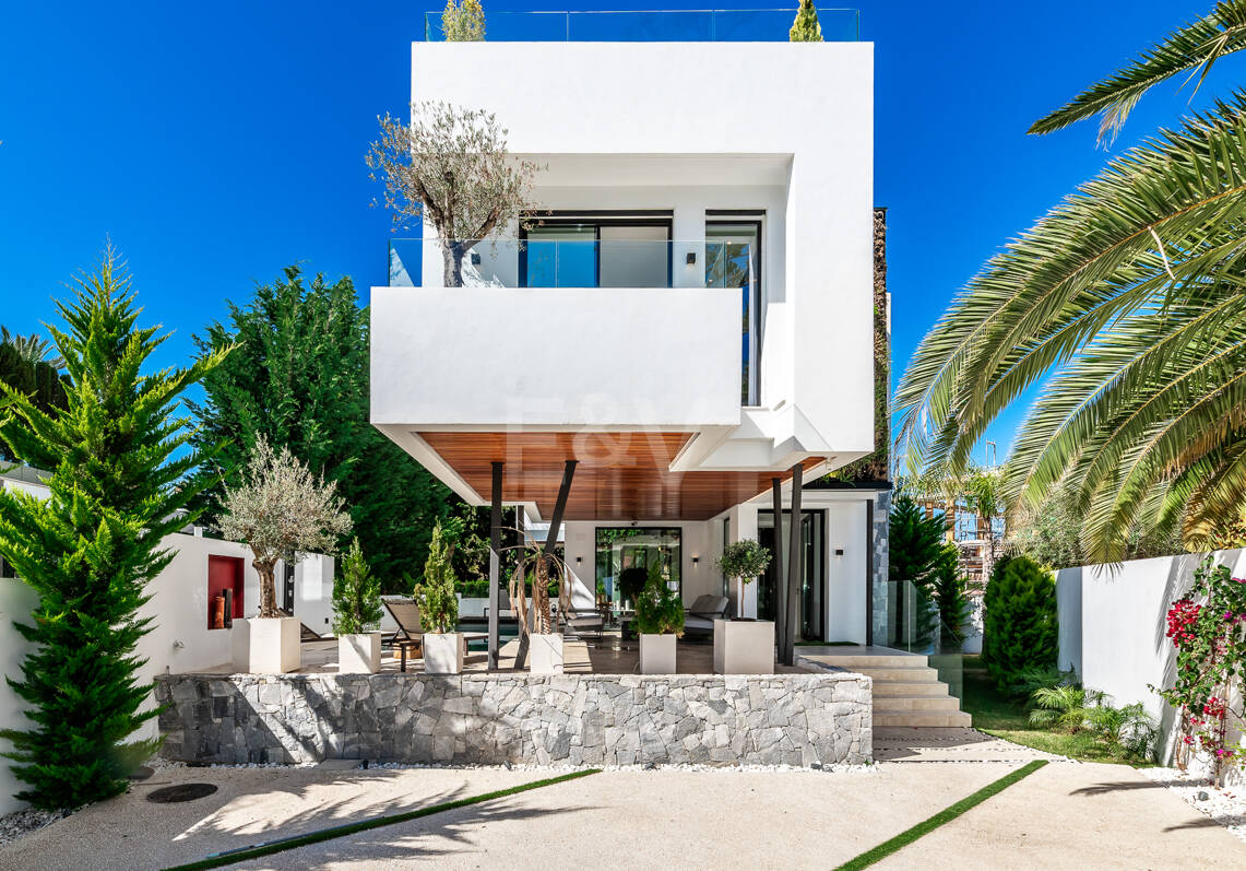 Luxurious and Eco-Friendly Contemporary Home in Casablanca, Marbella
