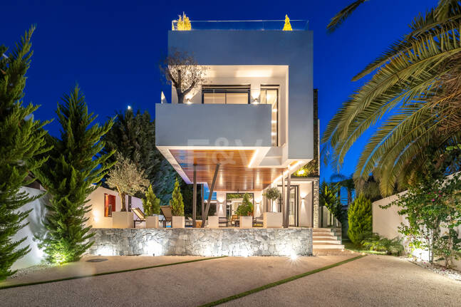 Luxurious and Eco-Friendly Contemporary Home in Casablanca, Marbella