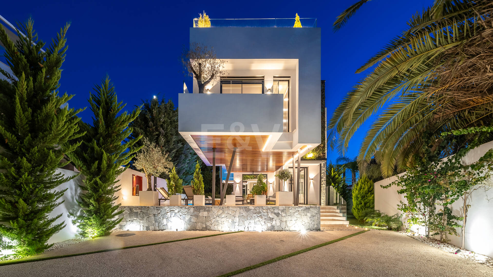 Luxurious and Eco-Friendly Contemporary Home in Casablanca, Marbella