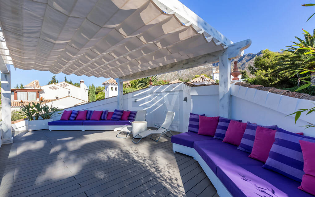 Bungalow en Sierra Blanca con azotea y vistas solo disponible para corta temporada