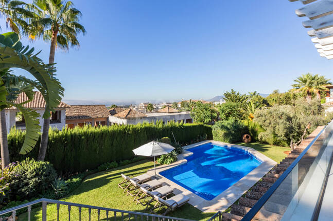 Bungalow en Sierra Blanca con azotea y vistas solo disponible para corta temporada