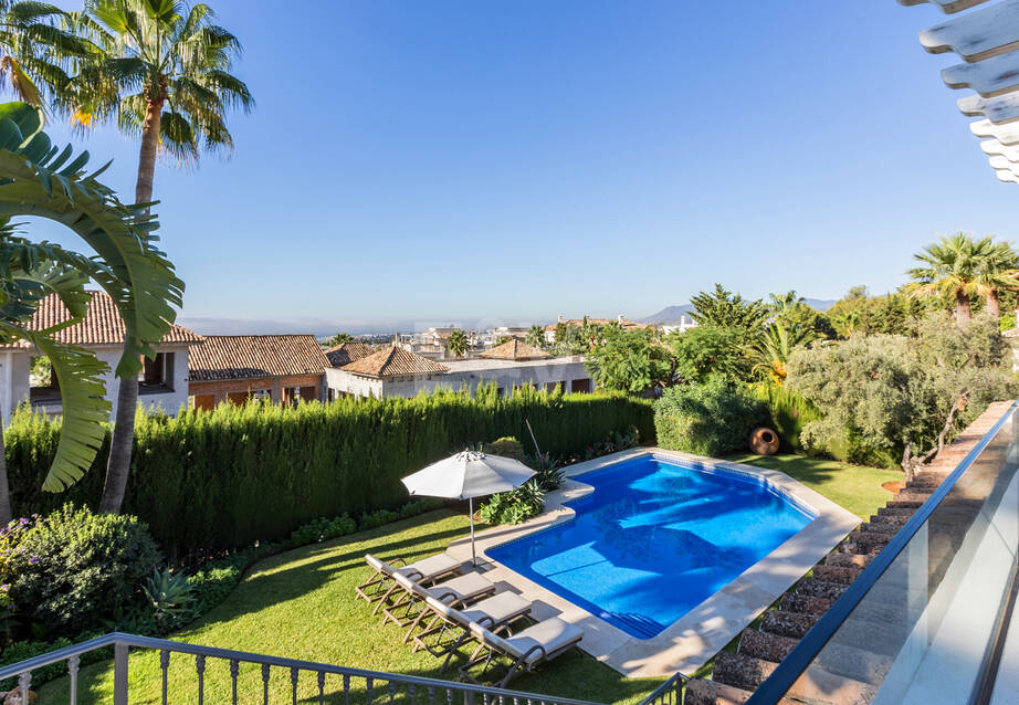 Bungalow en Sierra Blanca con azotea y vistas solo disponible para corta temporada