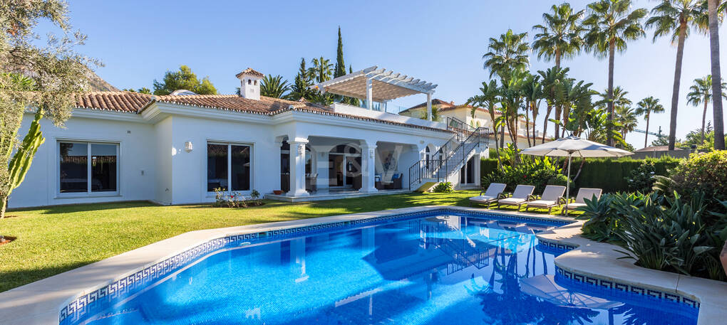 Bungalow i Sierra Blanca med takterrass