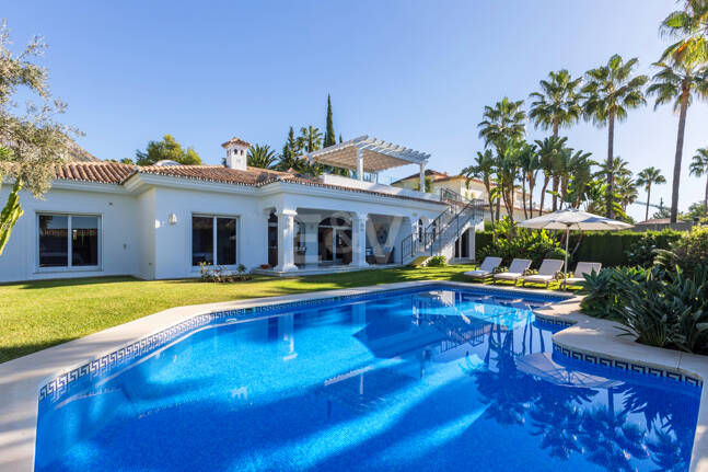 Bungalow en Sierra Blanca con azotea y vistas solo disponible para corta temporada