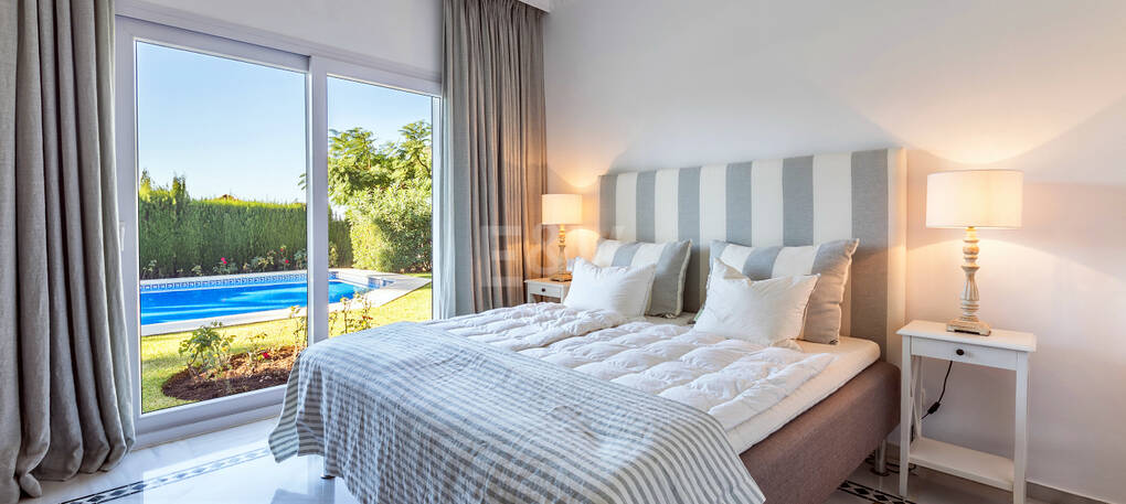 Bungalow i Sierra Blanca med takterrass