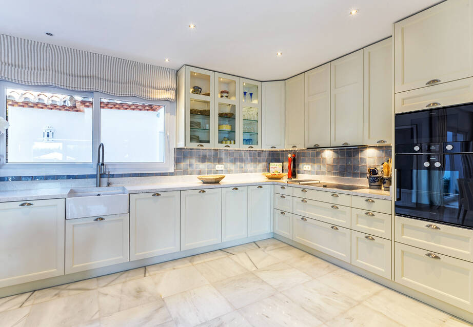 Bungalow en Sierra Blanca con azotea y vistas solo disponible para corta temporada