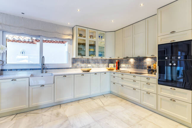 Bungalow en Sierra Blanca con azotea y vistas solo disponible para corta temporada