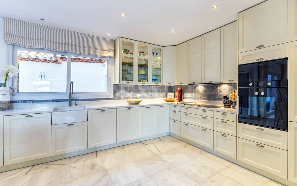 Bungalow en Sierra Blanca con azotea y vistas solo disponible para corta temporada