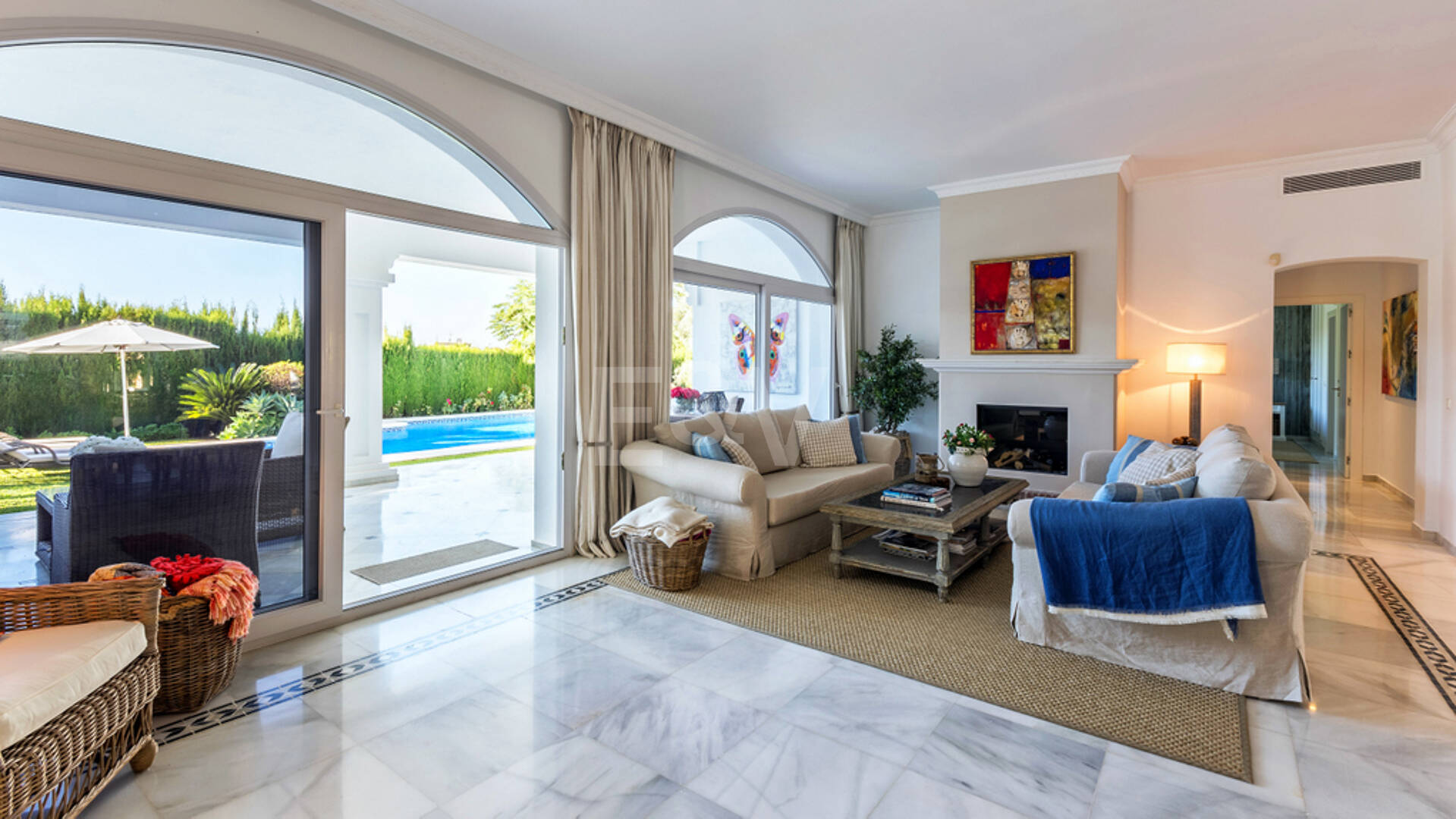 Bungalow en Sierra Blanca con azotea y vistas solo disponible para corta temporada