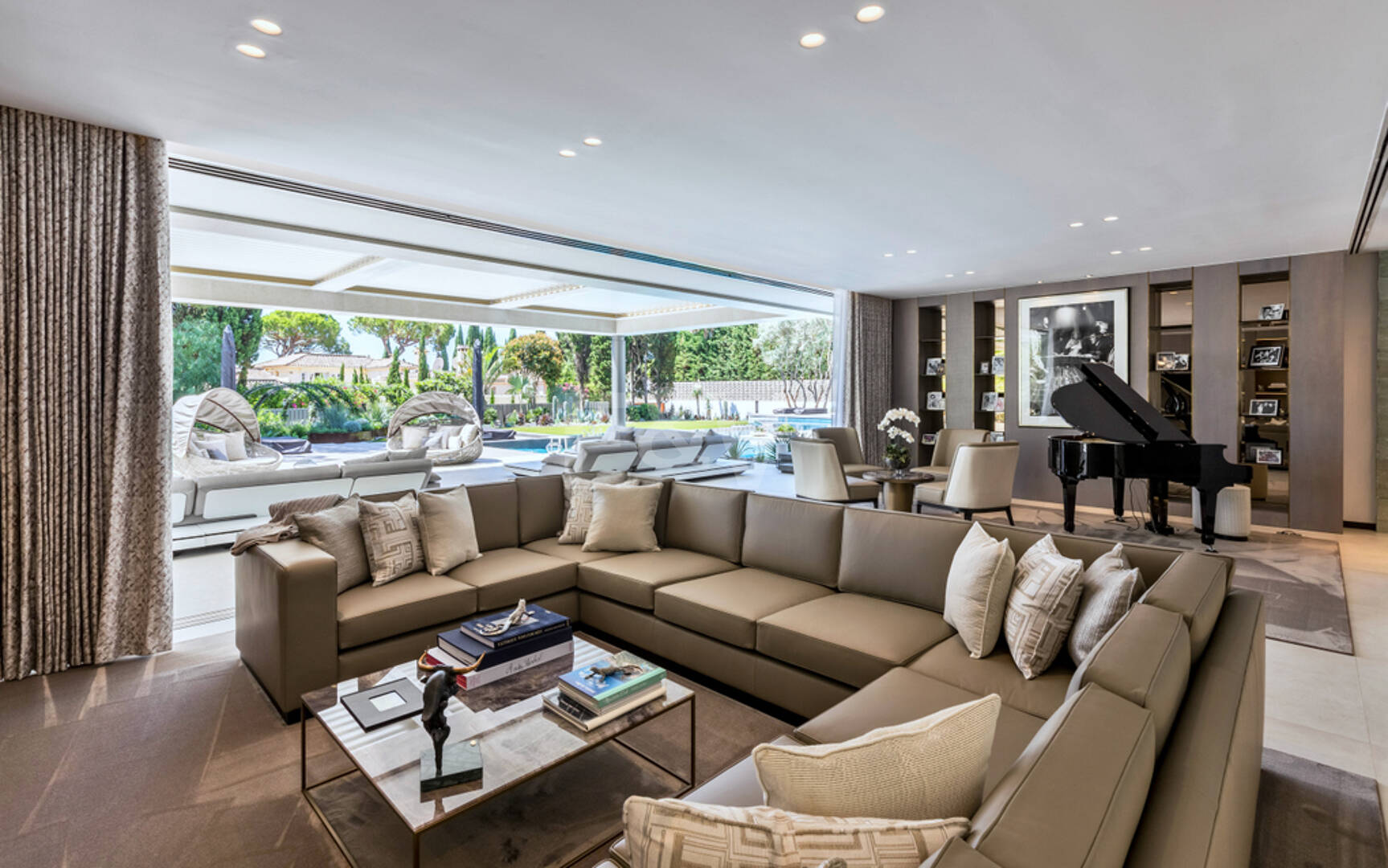 Villa à louer en Beach Side Golden Mile, Marbella Golden Mile