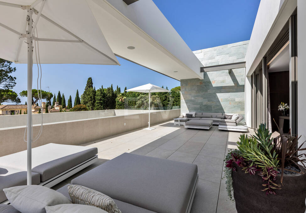 Villa à louer en Beach Side Golden Mile, Marbella Golden Mile