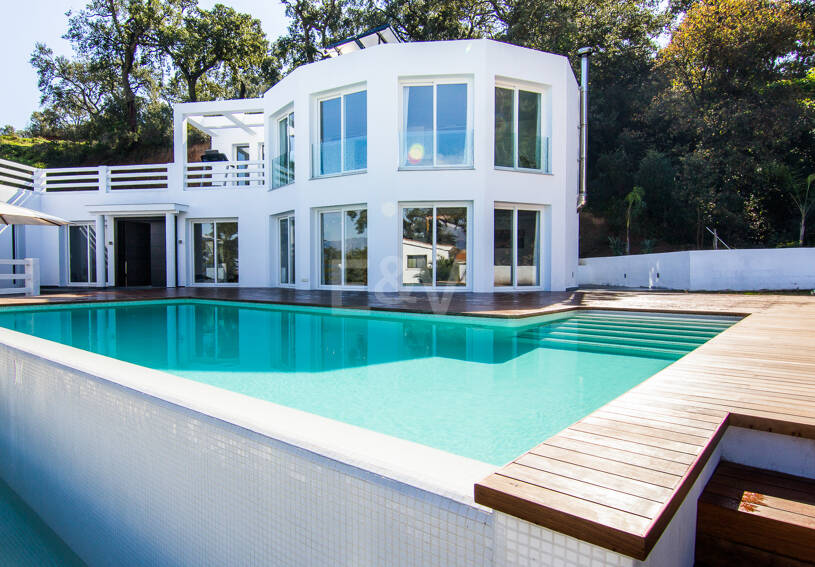 Villa familiar en La Mairena con bonitas vistas