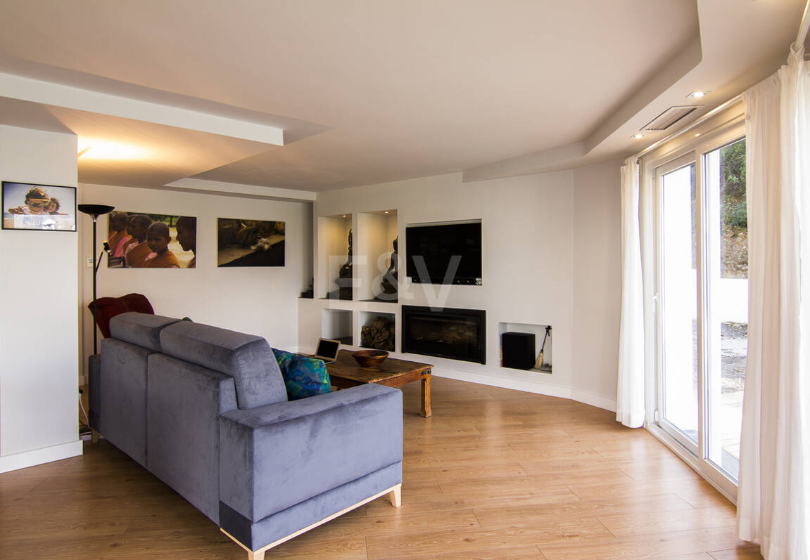 Villa familiar en La Mairena con bonitas vistas