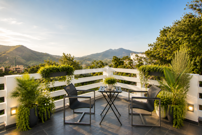 Family Villa in La Mairena with Nice Views