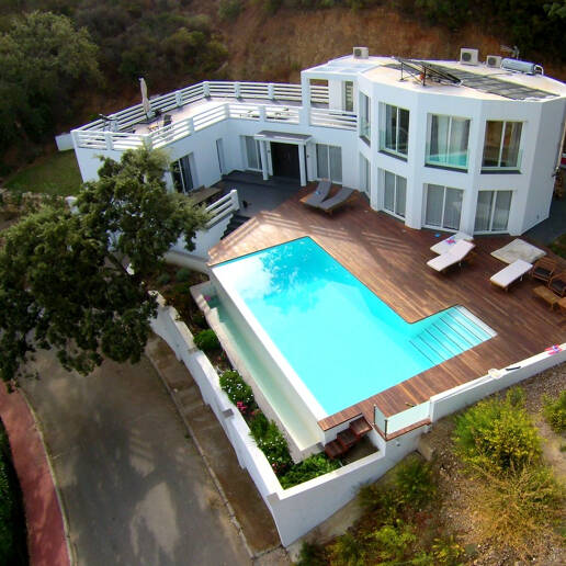 Family Villa in La Mairena with Nice Views