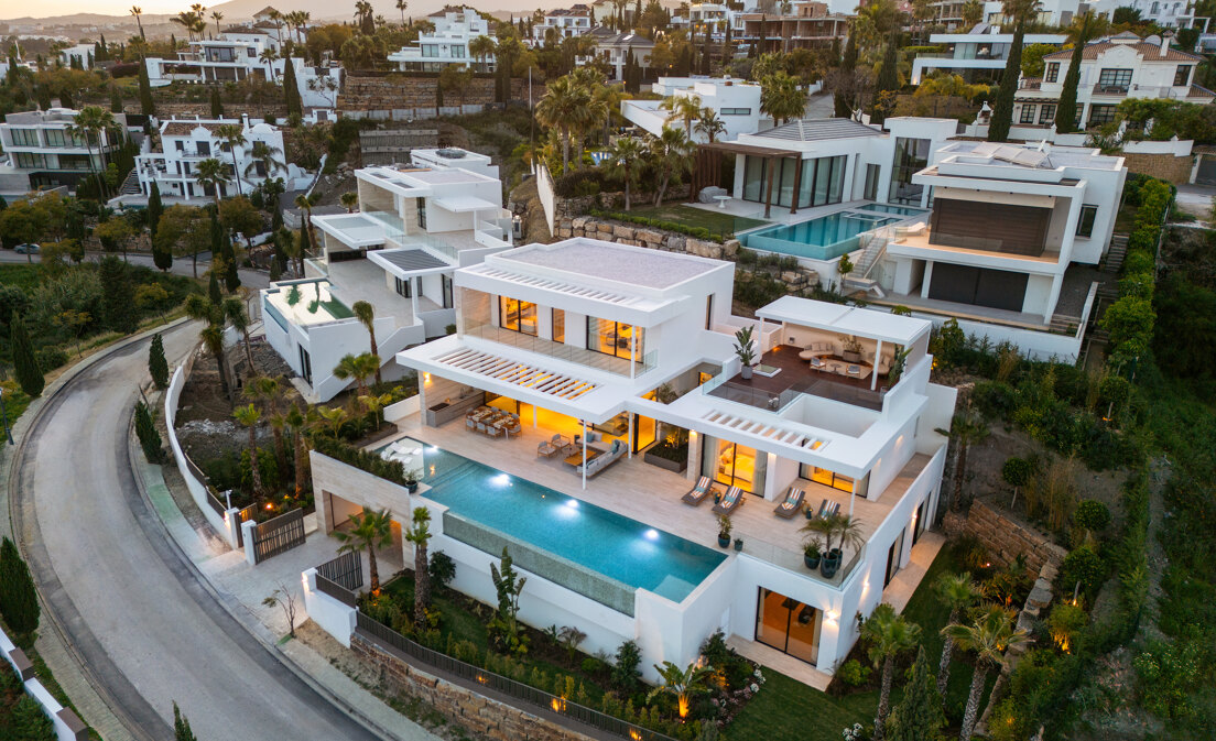 Impresionante villa contemporánea con vistas al mar