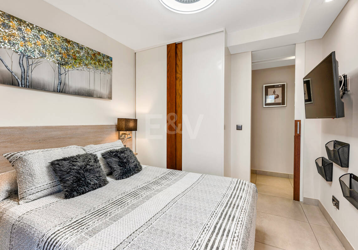 Appartement spacieux bord de mer avec emplacement central privilégié