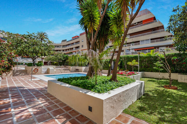 Beachside Przestronny Apartament z Uprzywilejowanym Central Lokalizacja