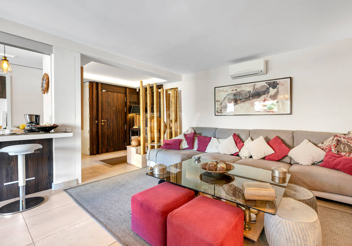 Appartement spacieux bord de mer avec emplacement central privilégié