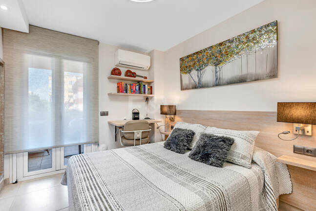 Beachside Przestronny Apartament z Uprzywilejowanym Central Lokalizacja