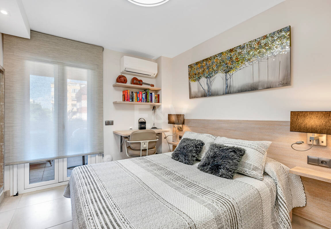 Beachside Przestronny Apartament z Uprzywilejowanym Central Lokalizacja