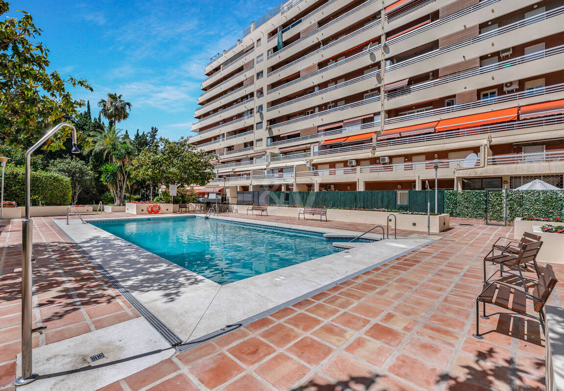 Beachside Przestronny Apartament z Uprzywilejowanym Central Lokalizacja