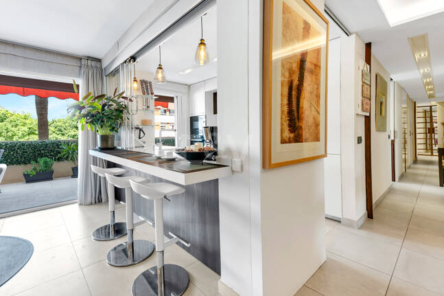 Beachside Przestronny Apartament z Uprzywilejowanym Central Lokalizacja