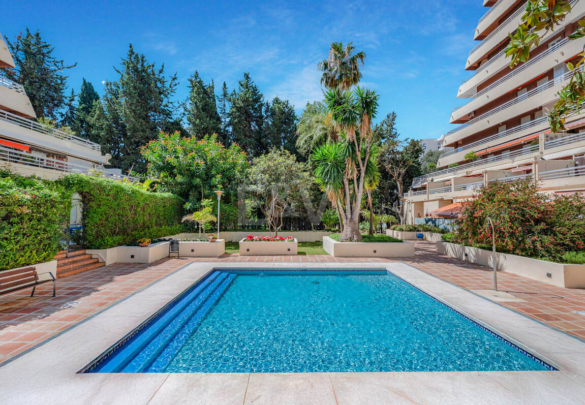 Beachside Przestronny Apartament z Uprzywilejowanym Central Lokalizacja