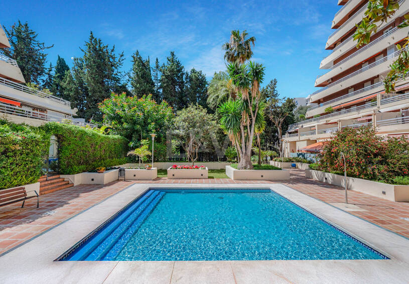 Beachside Przestronny Apartament z Uprzywilejowanym Central Lokalizacja