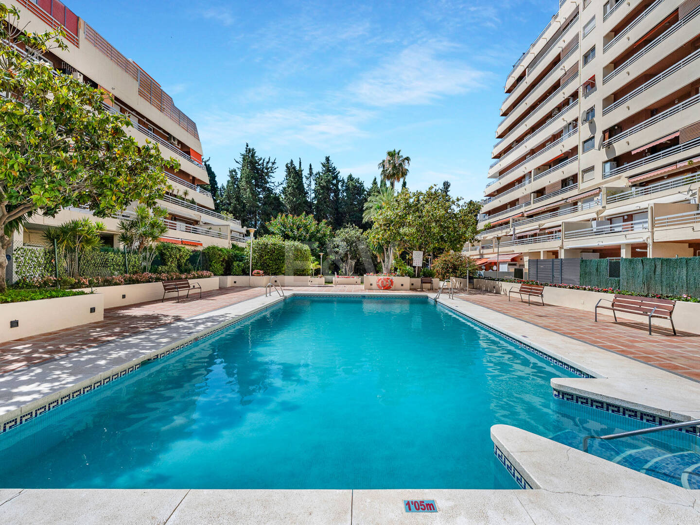 Beachside Przestronny Apartament z Uprzywilejowanym Central Lokalizacja