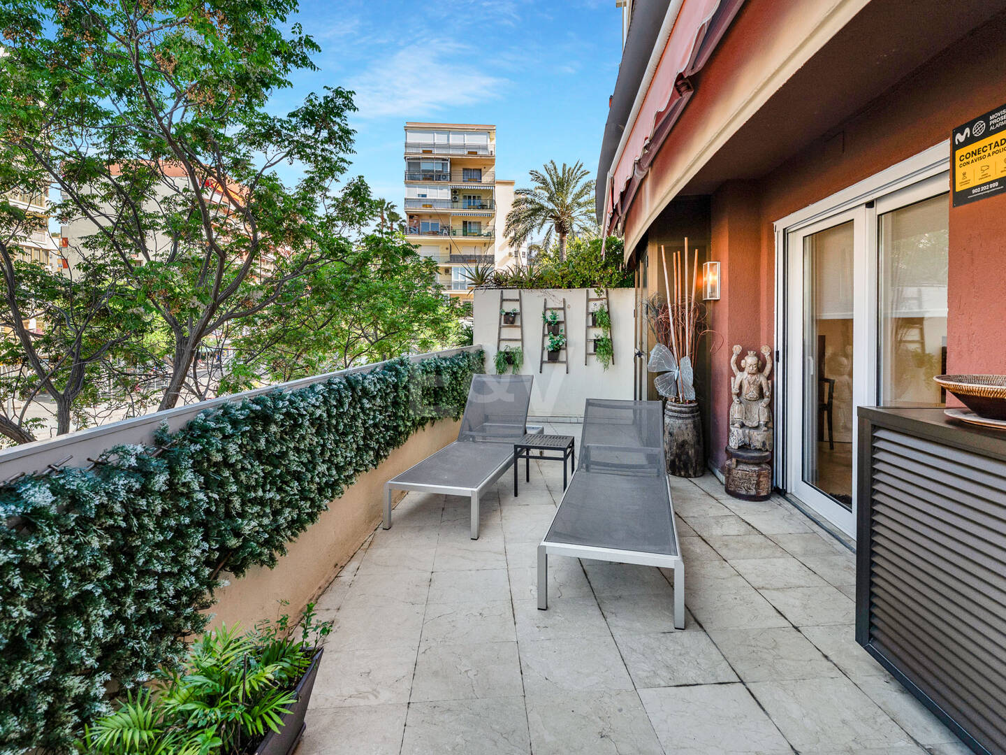 Beachside rymlig lägenhet med privilegierad central plats