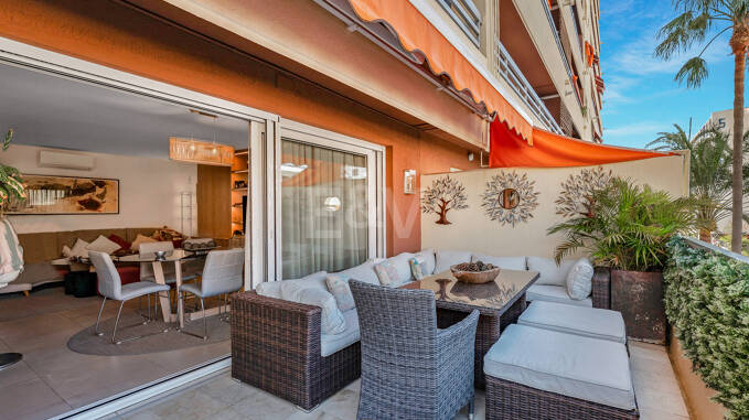 Beachside rymlig lägenhet med privilegierad central plats