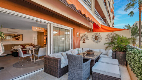 Beachside rymlig lägenhet med privilegierad central plats