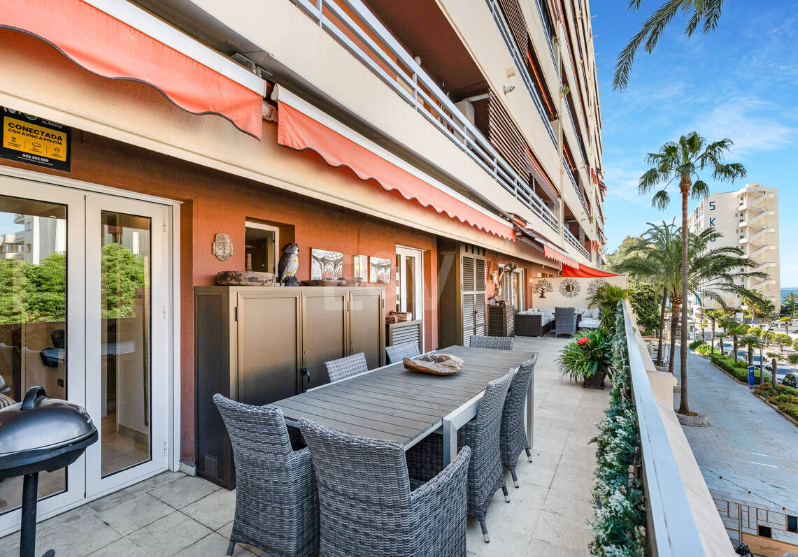 Appartement spacieux bord de mer avec emplacement central privilégié