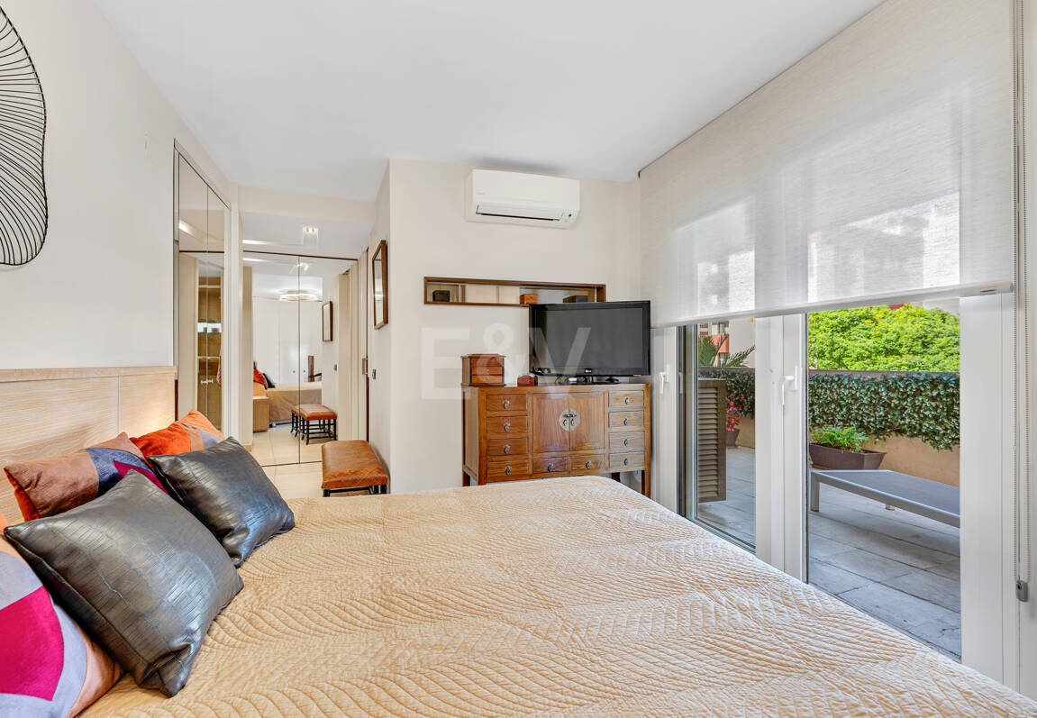 Beachside Przestronny Apartament z Uprzywilejowanym Central Lokalizacja