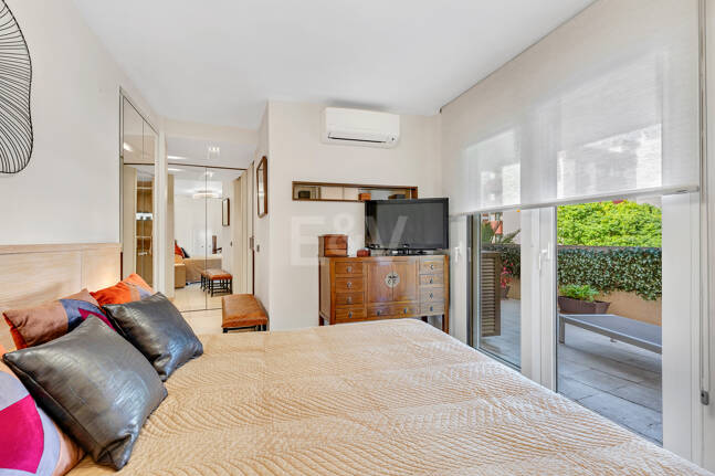 Beachside Przestronny Apartament z Uprzywilejowanym Central Lokalizacja