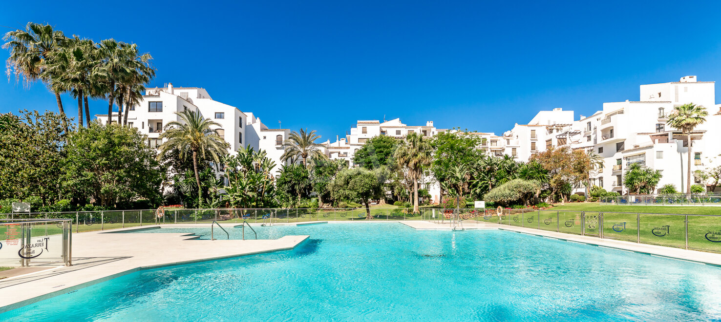 Lägenhet till salu i Puerto Banus, Marbella