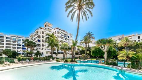 Lägenhet till salu i Puerto Banus, Marbella