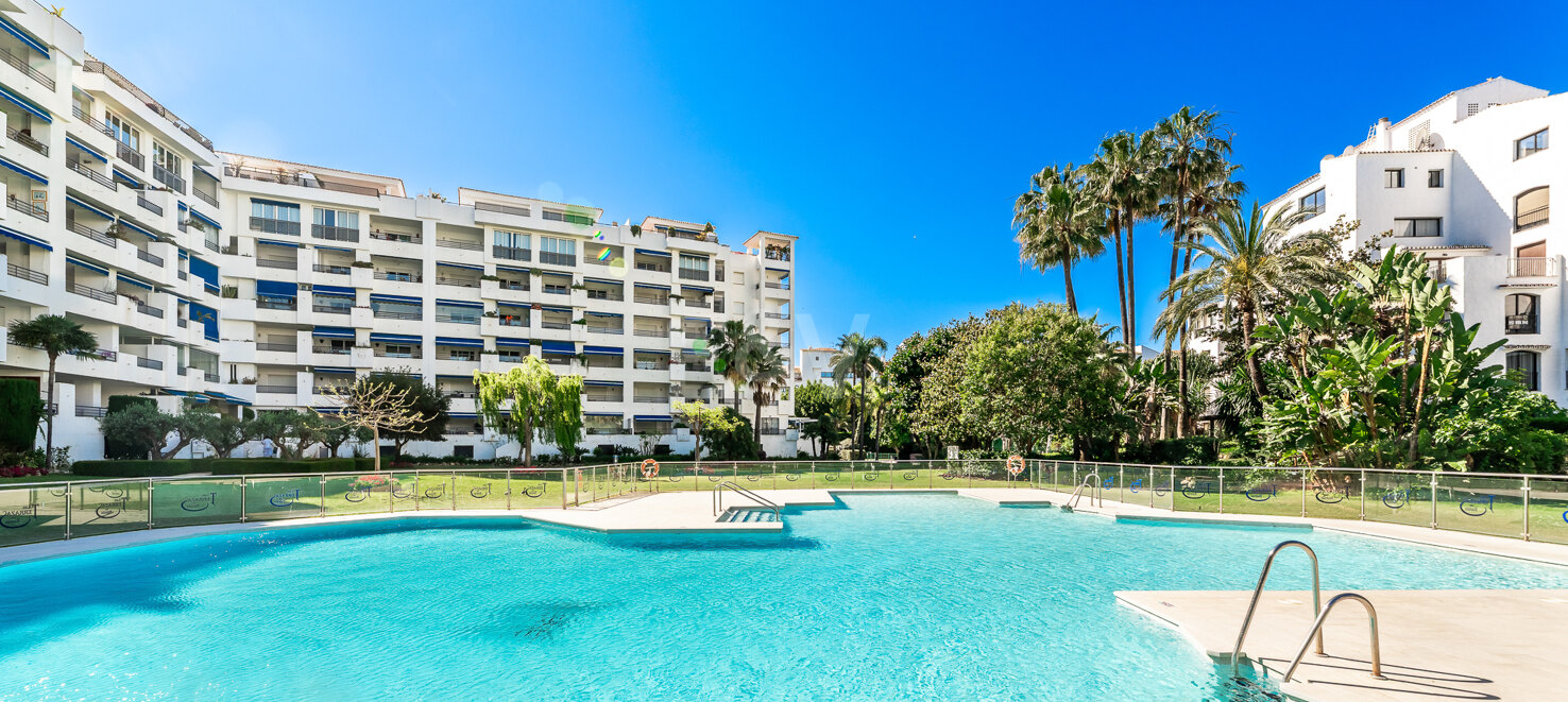 Lägenhet till salu i Puerto Banus, Marbella