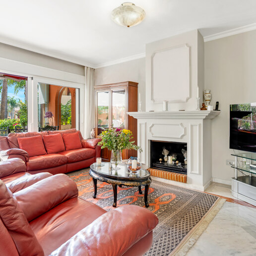 Elegant Semi-Detached Villa i Jardines de las Lomas - Golden Mile Living med panoramautsikt