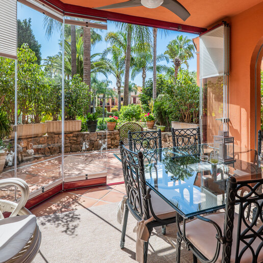 Elegant Semi-Detached Villa i Jardines de las Lomas - Golden Mile Living med panoramautsikt