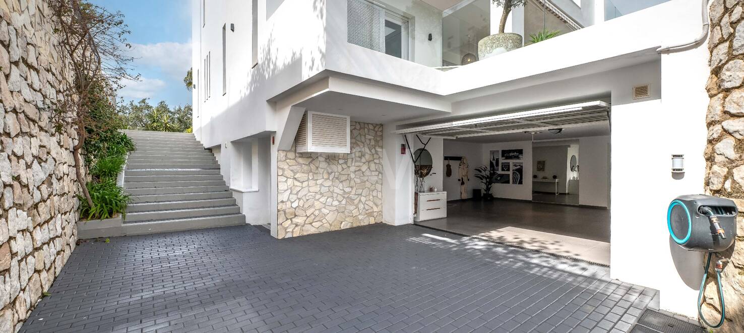 Modern Eco Villa with Panoramic Sea & Mountain View