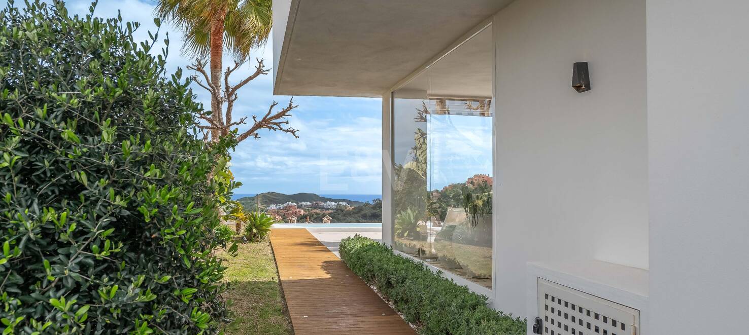 Modern Eco Villa with Panoramic Sea & Mountain View