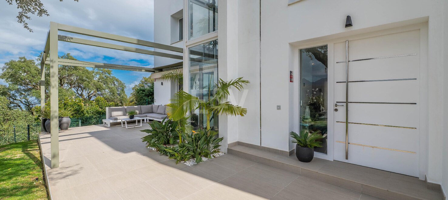 Modern Eco Villa with Panoramic Sea & Mountain View