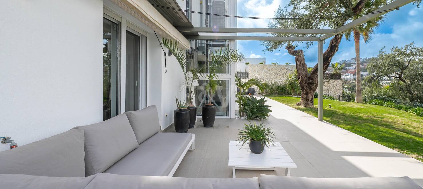 Modern Eco Villa with Panoramic Sea & Mountain View