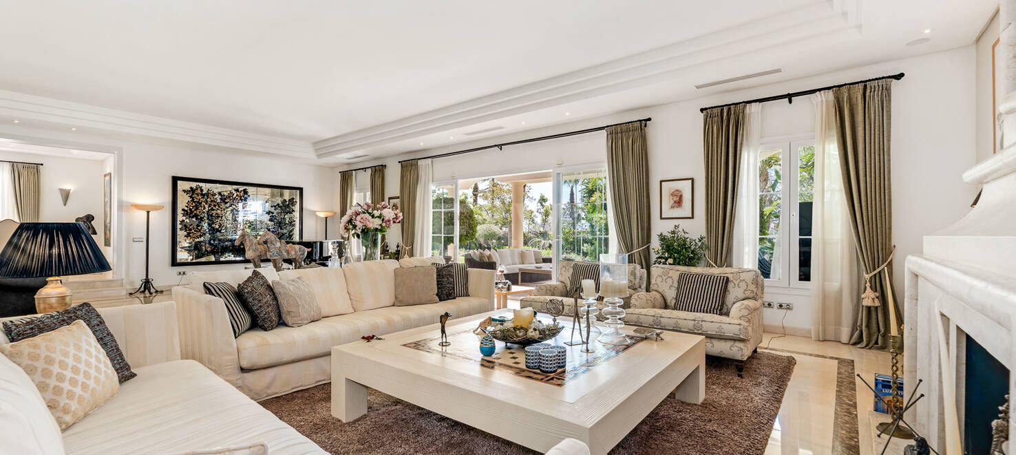 Elegant Classic Villa med panoramautsikt över havet i Sierra Blanca