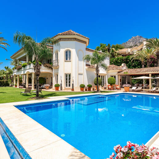 Elegant Classic Villa med panoramautsikt över havet i Sierra Blanca