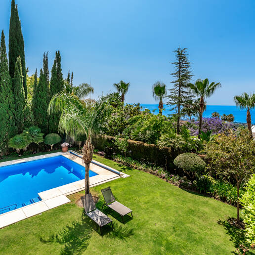 Elegant Classic Villa med panoramautsikt över havet i Sierra Blanca